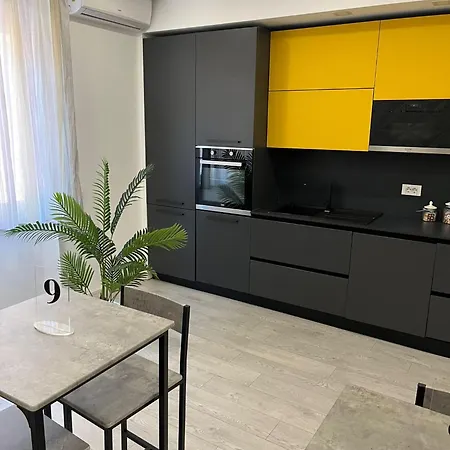 Emm Maison Rom